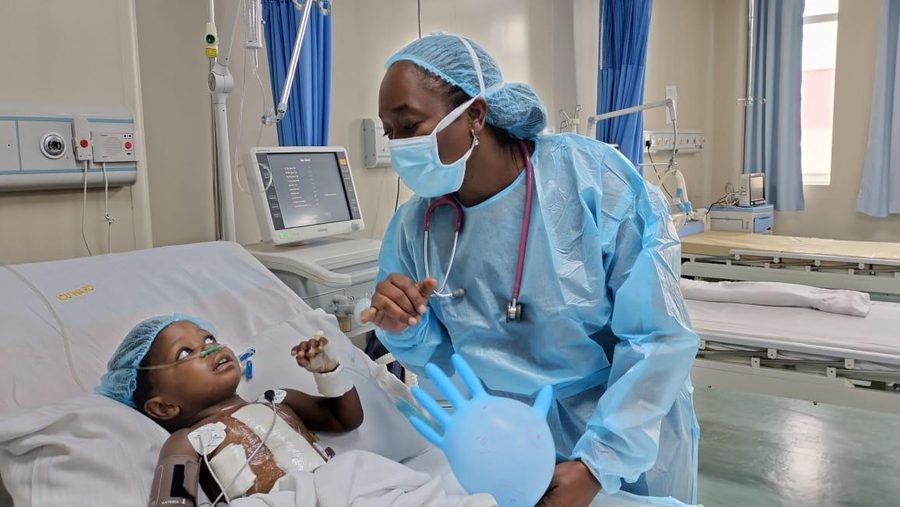 A young patient at the Sylvan Adams Children’s Hospital